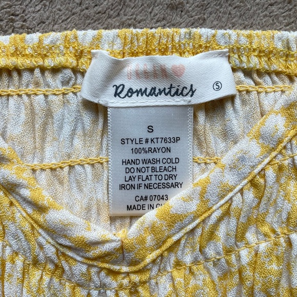 Urban romantics yellow floral summer tank top - Picture 3 of 3